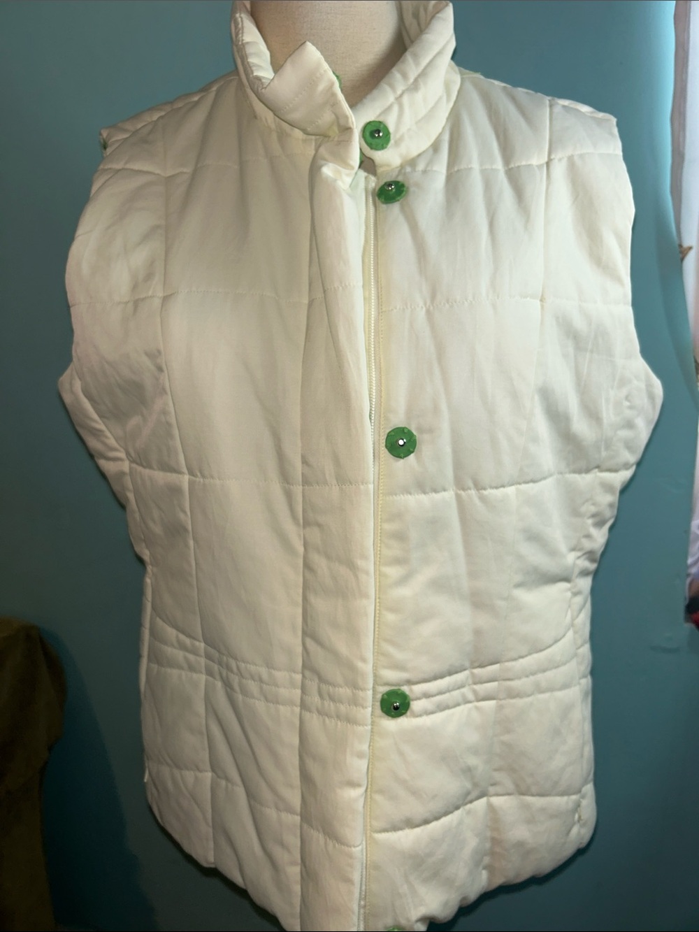Vineyard Vines Cream Quilted Sleeveless Puffer Vest with Green Buttons